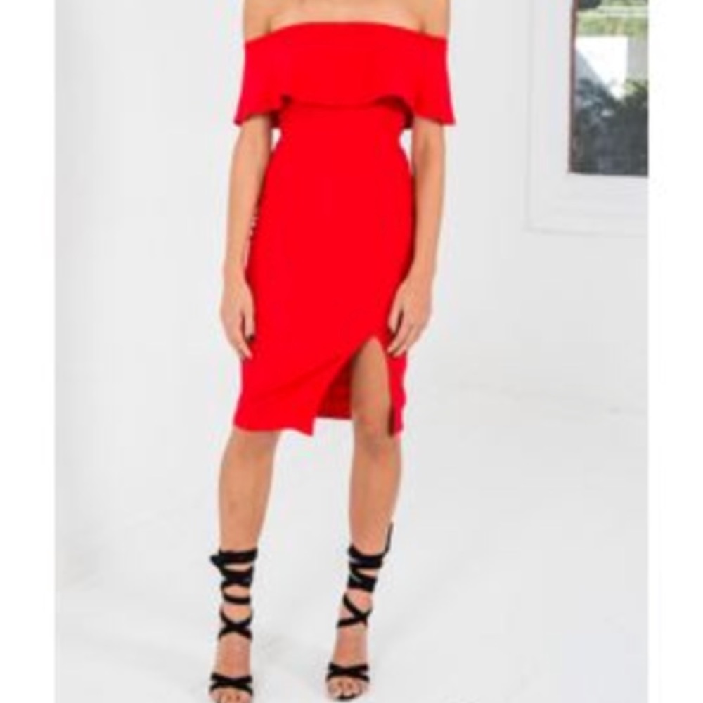 *NWT* Red off the shoulder midi Whitefox dress - Picture 2 of 3